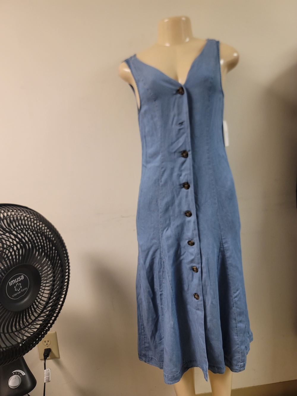 Sleeveless Blue Button-Front Midi Dress